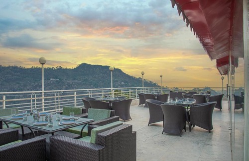 Barog House | Pine Dream Resort l Kasauli l By BlackPearl