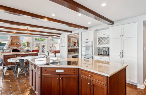 George Washington House | Pine Harbor - 4-BR Waterfront Estate with Pool