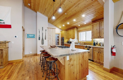 Brockway House | Pine Haven with Private Hot Tub & Deck Short Walk to Beach, Near Skiing