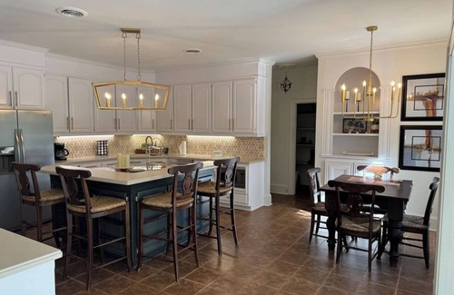Griffin House | Pine Hill Estate w/Three Apartment-style Rooms