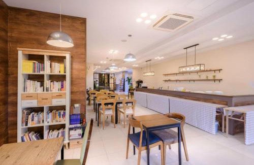 Songsan-dong Hotel | Pine Hill Hotel