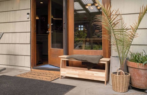 Port Angeles House | Pine Hill House