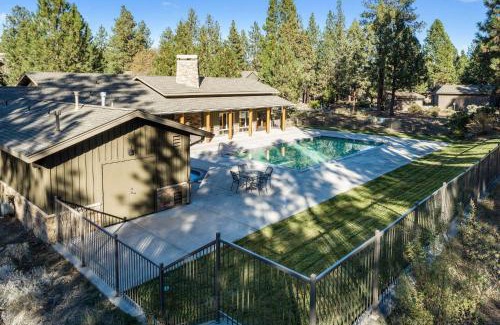RiverWild House | Pine House Retreat