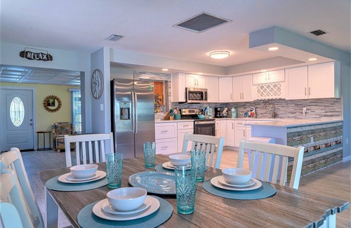 Saint James City House | Pine Island Beach House! *Gulf Access, Heated Pool, Hot Tub & Boat Dock*