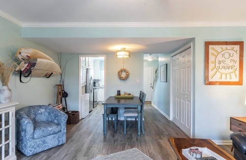 Pine Knoll Shores House | Pine Knoll Townes 41: Oceanfront 2BR, 1BA Townhome with Community Pool