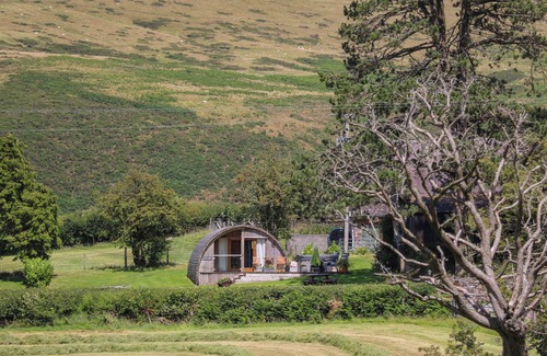 Llanddeusant Cottage | Pine Lodge