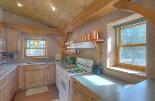 Los Ranchitos Estates Cabin | Pine Meadow Cabin | Straw Bale, Solar Powered Cabin in Woods - Pets OK