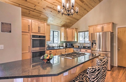 Frazier Park House | Pine Mountain Club Home w/Beautiful View!