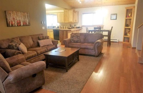 Ruidoso Downs House | Pine Mountain Retreat
