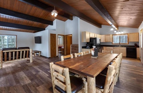 Iron Mountain Hotel | Pine Mountain Ski & Golf Resort