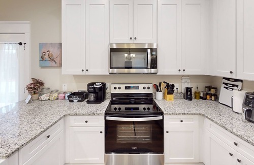 Cartersville House | Pine Mtn Getaway | Pet-OK 3BR w/Weekday Discounts