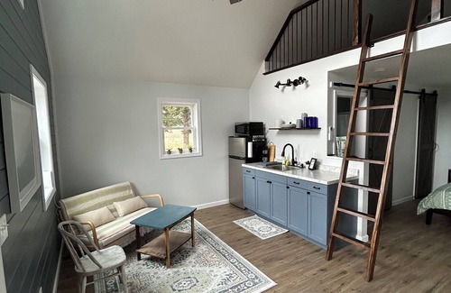 Bakersfield Cabin | Pine Peak Escape