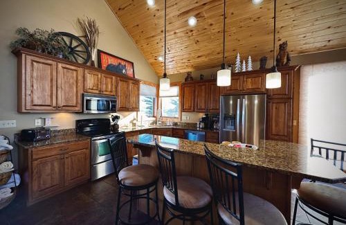 Red Lodge House | Pine Ridge Paradise