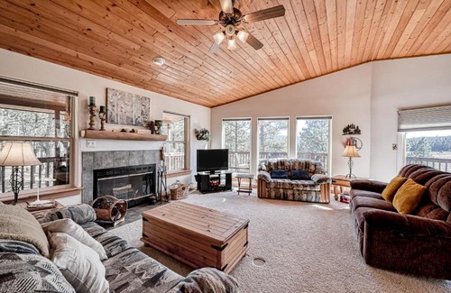 Angel Fire House | Pine Top