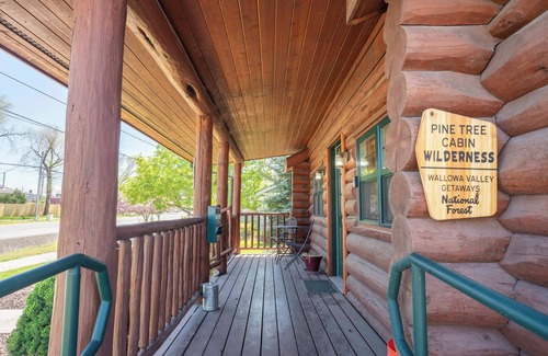Enterprise House | Pine Tree Cabin - Pet Friendly! Home away from home!