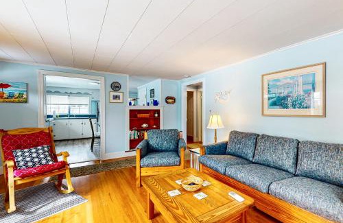 Ogunquit House | Pineapple Cottage By The Sea