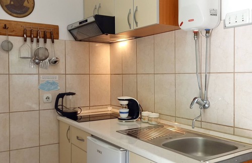 Prcanj Apartment | Pinebreeze Vacation Apartment