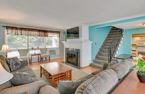 Lake George House | Pinebrook - Three Bedroom House