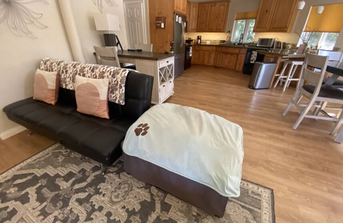 Crestline Cabin | Pinecone Lodge-Adventure|Hot Tub|Privacy|10-Acres