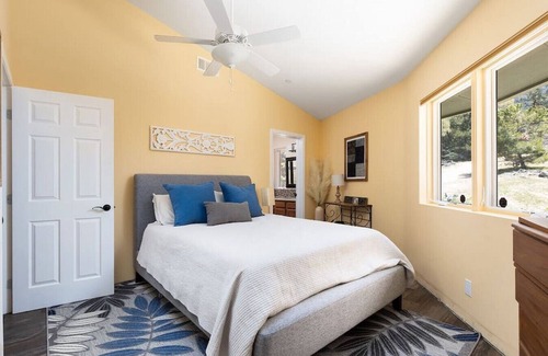 Crestline Cabin | Pinecone Lodge-Adventure|Hot Tub|Privacy|10-Acres