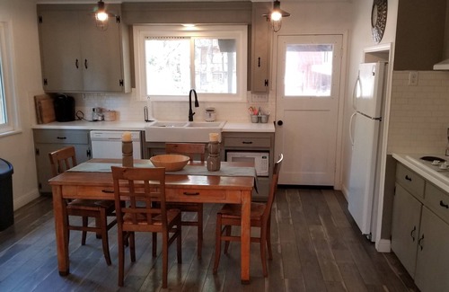 Cold Springs Cabin | PinecrestAreaRentals #20 9/5-12/10 no holidays book 2 nights get 3rd night free.