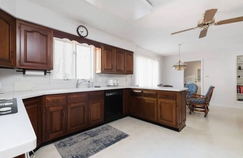 Pinehurst House | Pinehurst Golf Escape - Sleeps 10 w/Game Room