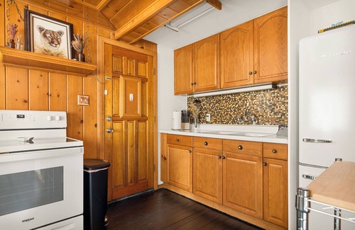Green Valley Lake Cabin | Pineland Getaway – A Serene Wooded Escape! Private Cabin for 6