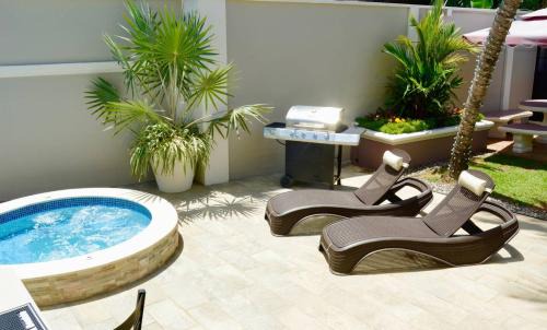 Arouca Apartment | Pineridge Hideaway 1 Bedroom Apartment #1