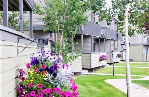 Fraser Condo | Pines at Meadow Ridge