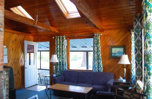 Windham House | Pines Cottage