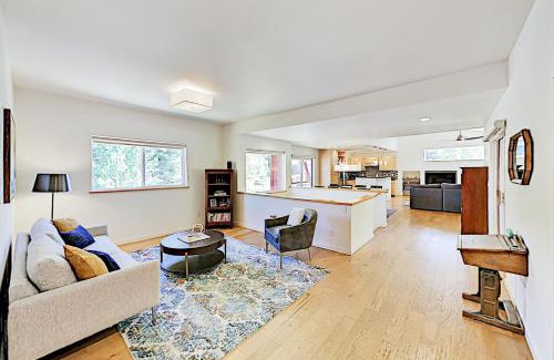 Avon House | Pines Court