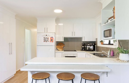 Woollamia House | Pines Escape is bright and spacious with a lovely homely feel