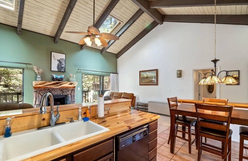 Pinetop Condo | Pinetop Country Club Mountain Retreat ~ Golf, Near Ski Resort-Patio,Trails,Lakes
