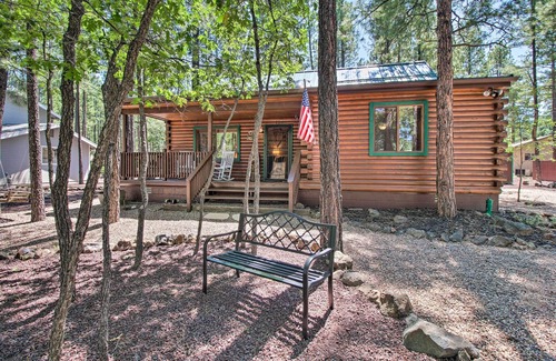 Pinetop Cabin | Pinetop-Lakeside Cabin w/Deck: Hike, Ski & Golf