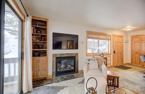 Park City Apartment | Pinetree Retreat - Hot Tub, Heated Pool & Sauna - 6 Min Walk to Lift & Dining