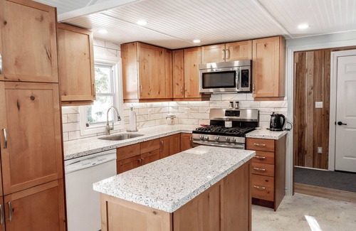 Dysart et al Cottage | Pineview Retreat Cottage Rental - Haliburton