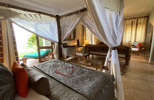 Galu Hotel | Pinewood Beach Resort and Spa