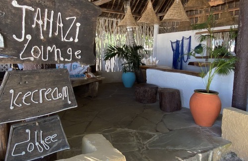 Galu Hotel | Pinewood Beach Resort and Spa