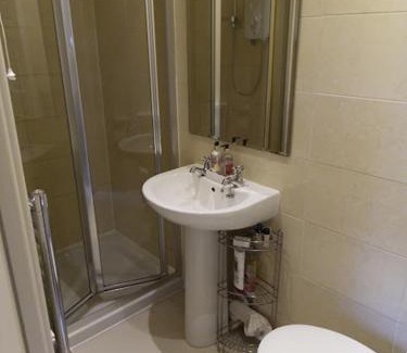 Omagh House | Pinewood Lodge Guest House
