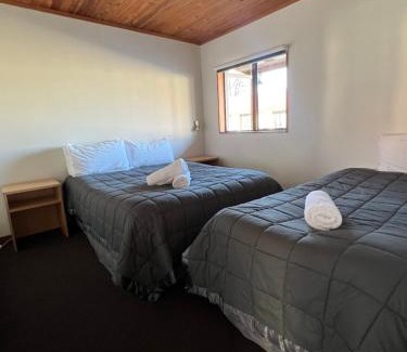 Fairlie Hotel | Pinewood Motels