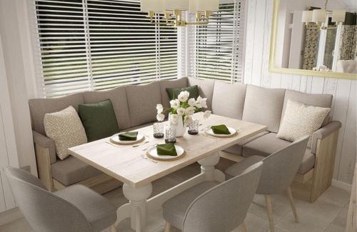 Wells-next-the-Sea Cabin | Pinewoods Saltmarsh Lodge sleeps 6 – no.3