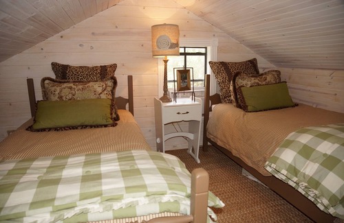 La Grange Cabin | Piney Woods Cabin