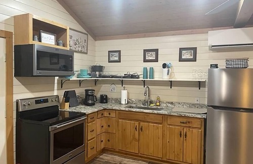 Bastrop House | PineyWoods House Forest Retreat
