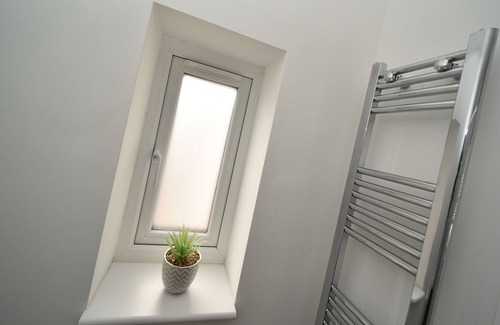 Macclesfield Apartment | Pinfold Suite - Chester Road Apartments by Premier Serviced Accommodation