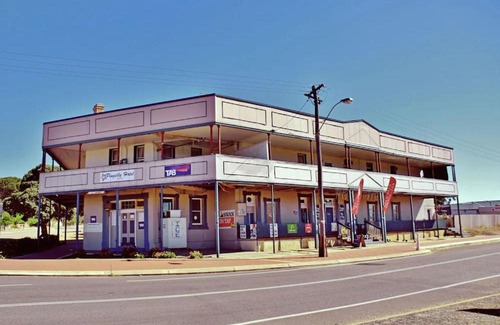 Pingelly Hotel | Pingelly Hotel