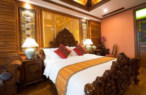 Old City Hotel | Pingviman Hotel