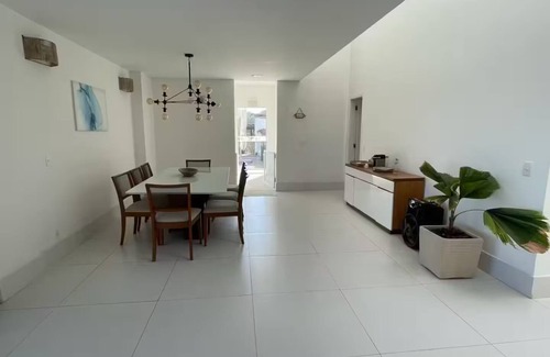 Portogalo House | Pinheiro Angra House spectacular view in Portogalo