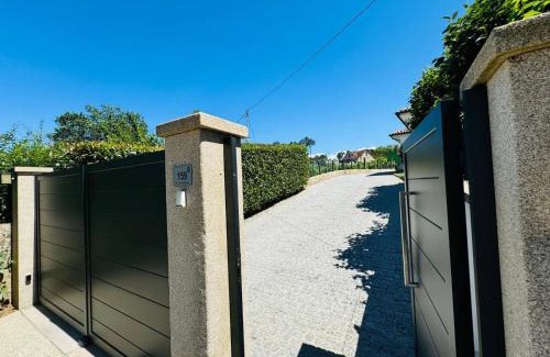 Moncao Villa | Pinheiros House by ALPONTE