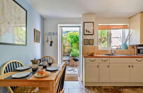 Beer House | Pink Cottage