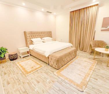 Al Jahra Apartment | Pink Flower